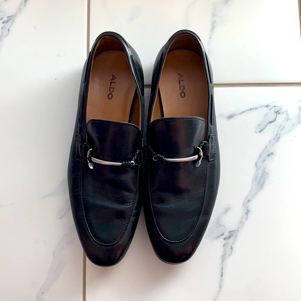 Men’s dress shoes